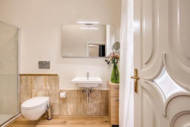 Smart Lux Roma Centro Hotel 0*, Rome